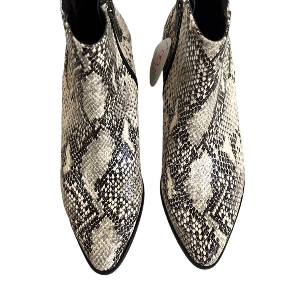 NWT Blondo Leather Ankle Boots - Picture 2 of 9